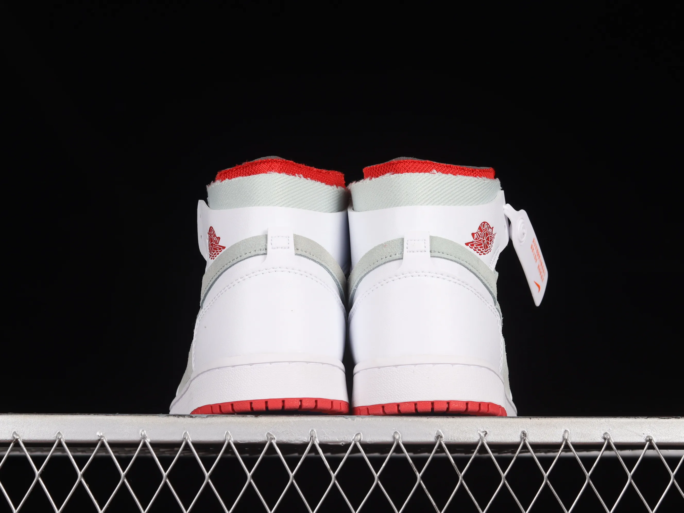 All categories Air Jordan Jordan series basketball shoes Air Jordan 1 High Air Jordan 1 Zoom CMFT AJ1 Joe 1 white and green color matching CT0978-100